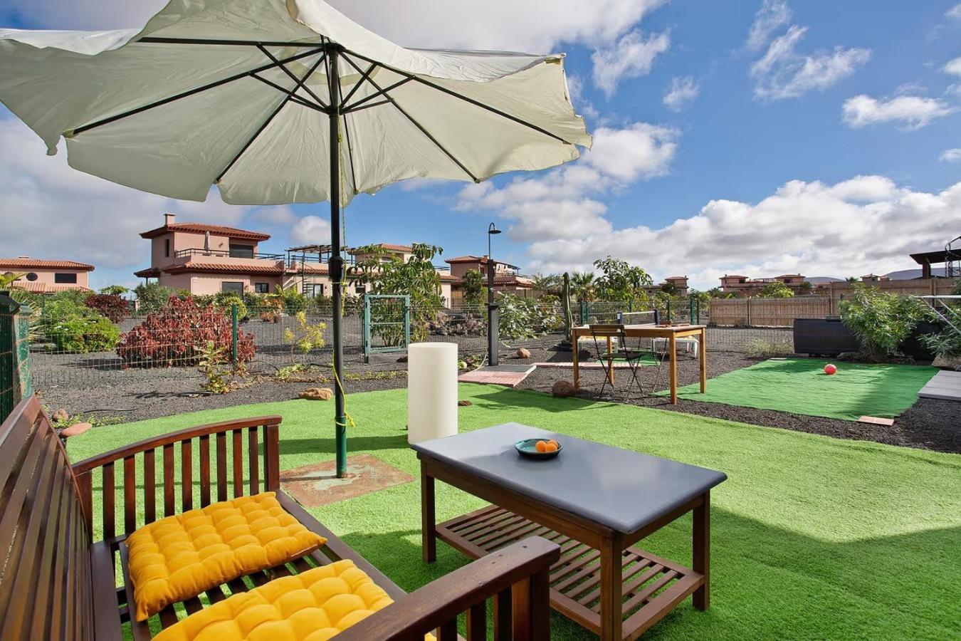 Holiday home Amadeus La Oliva